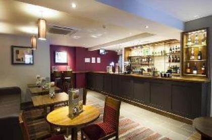 Premier Inn London Richmond - image 11