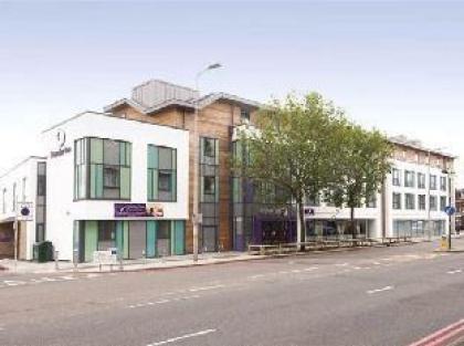 Premier Inn London Richmond - image 20