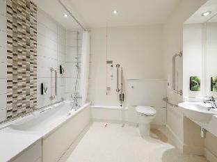 Premier Inn London Sutton - image 7