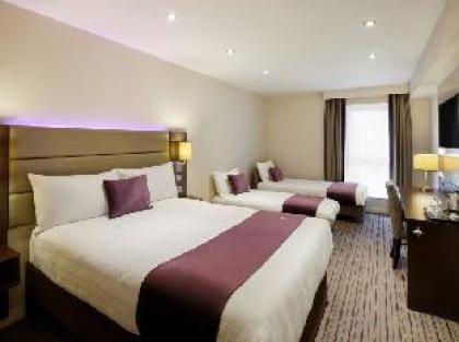 Premier Inn London Sutton - image 9