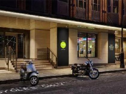 Hub by Premier Inn London Covent Garden - image 2