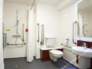 Travelodge London Bethnel Green - image 2