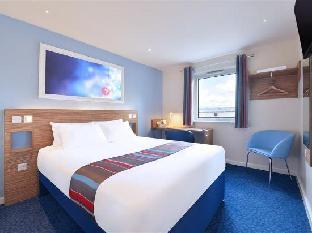 Travelodge London Park Royal Hotel - image 3