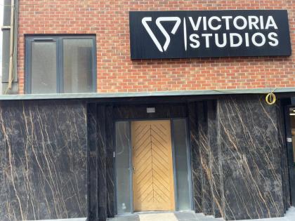 Victoria Studios - image 9