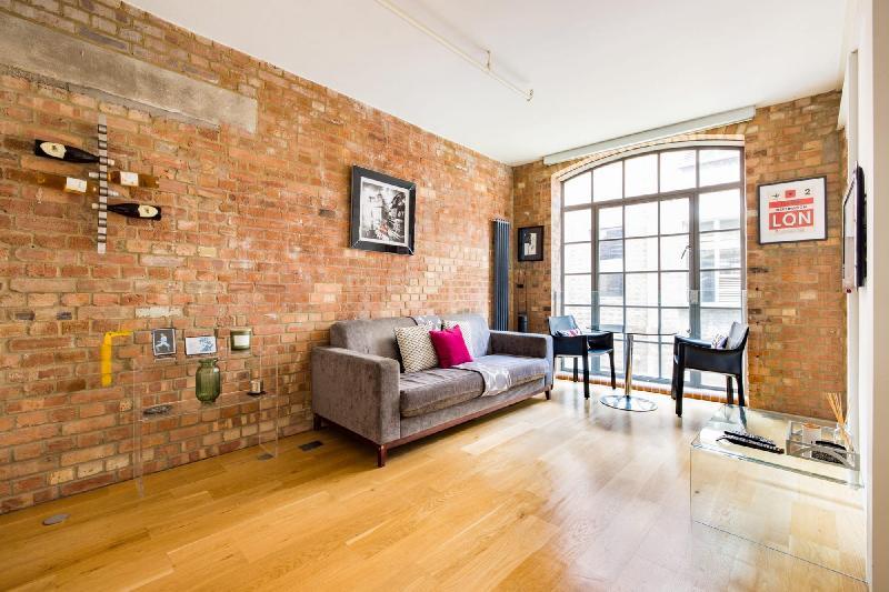 Central Soho Loft with A C & Concierge - main image