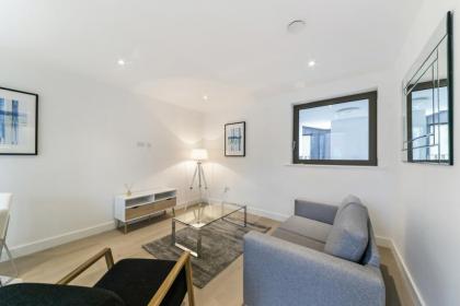 Spitafields Wentworth Apartment - image 9