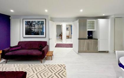 Discounted Two Bed Apartment In The Heart Of Soho - image 13