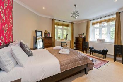 Delightful apartment in prime location near Hampstead Heath by UnderTheDoormat - image 10