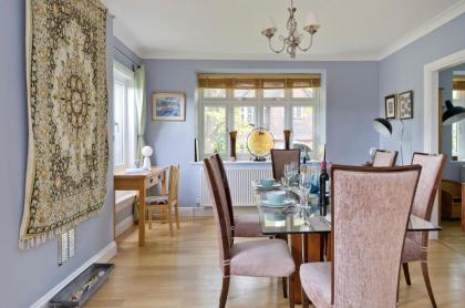 Delightful apartment in prime location near Hampstead Heath by UnderTheDoormat - image 19