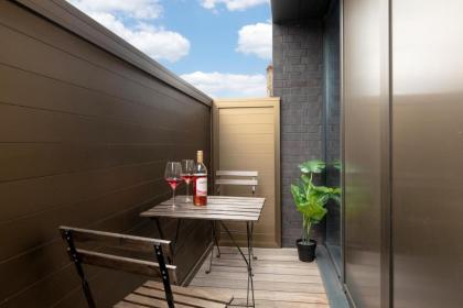 homely - Central London Camden Penthouse Apartment - image 8