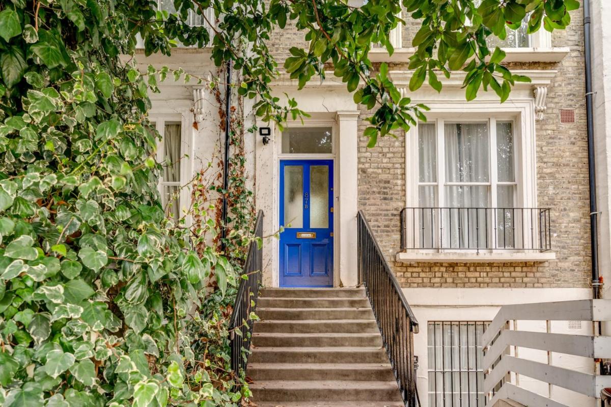 Bright Two Bedroom Apartment Near Vibrant Camden Town - main image