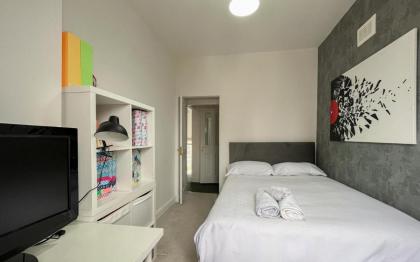 Beautiful 3BD Flat in Archway London - image 6