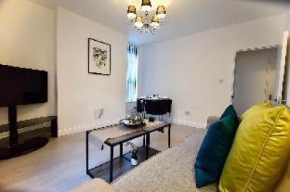 Shoreditch London - Stylish Two-Bedroom Apartment - image 10