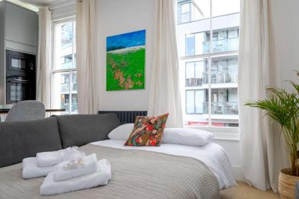 GuestReady - Luxury Central London Apartment - image 12