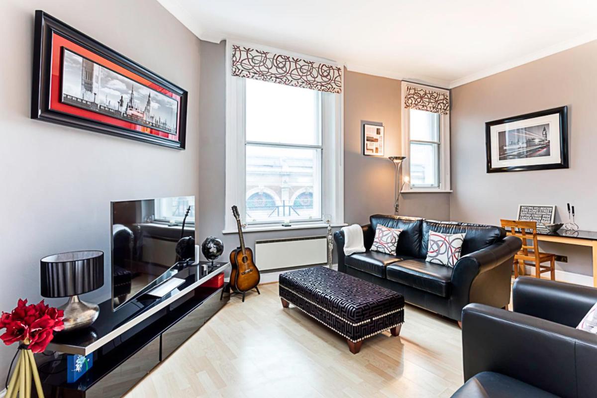 Chic Farringdon Flat - main image