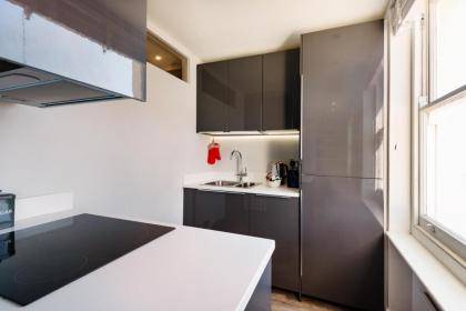 Brand new studio flat in the heart of Notting Hill - image 15