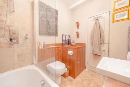 Quaint and Central Studio Flat - Chelsea - image 15