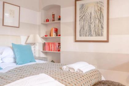 Quaint and Central Studio Flat - Chelsea - image 7