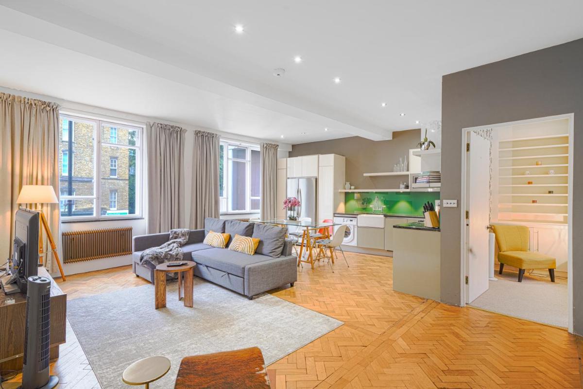 Central 2Bed Apartment near Barbican & Farringdon FREE WIFI by City Stay Aparts London - main image