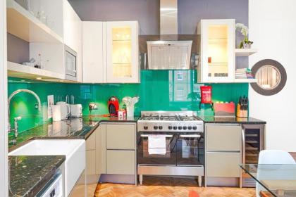 Central 2Bed Apartment near Barbican & Farringdon FREE WIFI by City Stay Aparts London - image 9