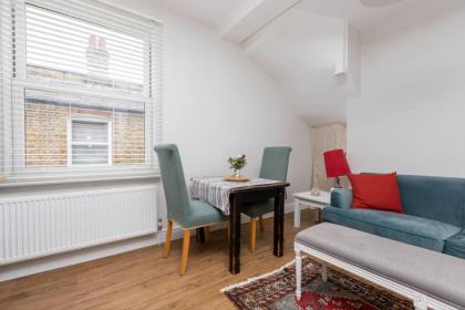 Homely 1 bedroom apartment in Fulham! - image 7