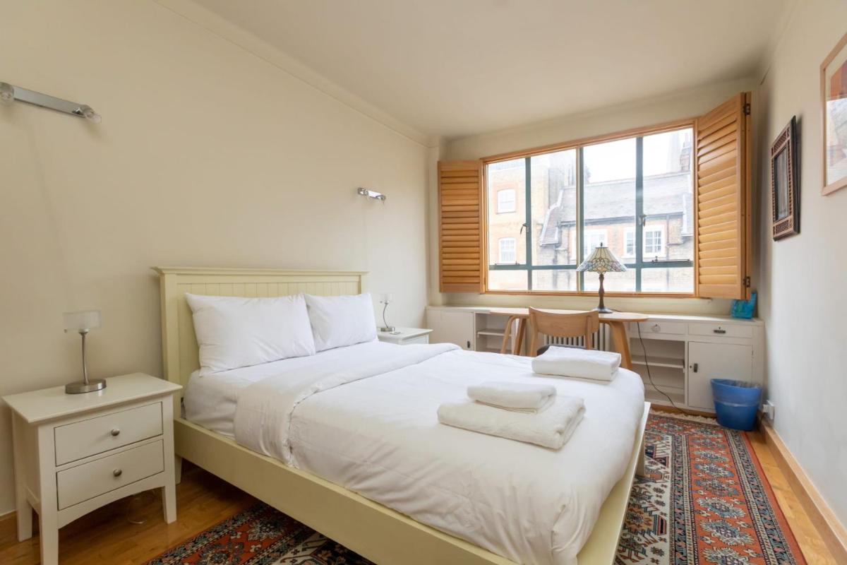 Large & Central 2BD Flat - Kensington - image 3