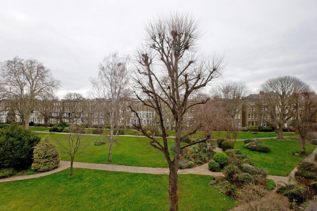 4 Bed Duplex Garden Views - image 6