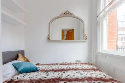 Central & Cosy 1BD Flat - Soho - image 15