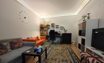 Luxury 2-Bed Apartment in Central London - image 10