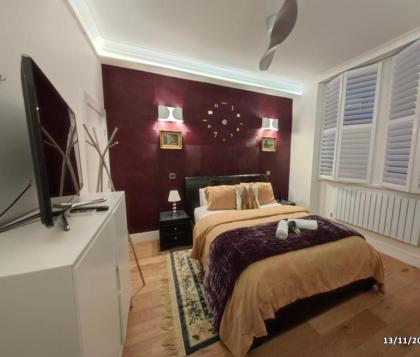 Luxury 2-Bed Apartment in Central London - image 13