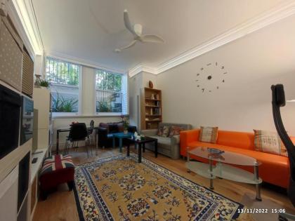 Luxury 2-Bed Apartment in Central London - image 14