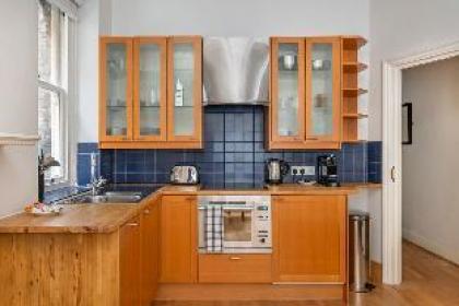 Stylish 1 BR Apt in Central London - image 11