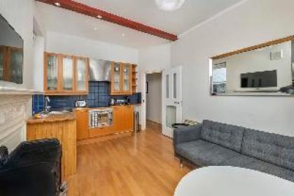 Stylish 1 BR Apt in Central London - image 3