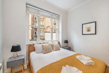 Stylish 1 BR Apt in Central London - image 7