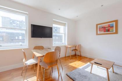 Contemporary 1BD Flat - Camden - image 13