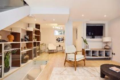 The Fulham Terraced - Stunning 3BDR House - image 17