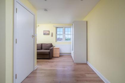 Cosy 3 Bed Home nr Canary Wharf - image 20