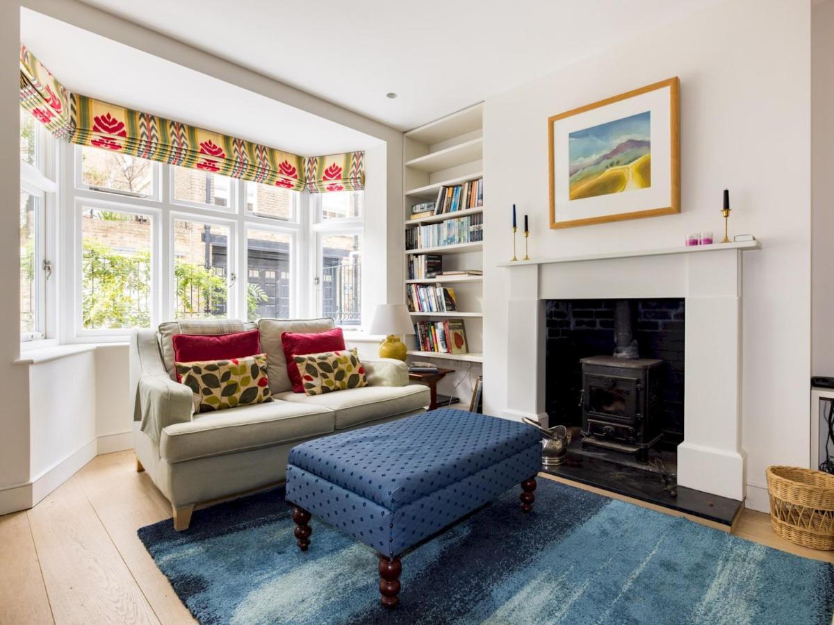 Pass the Keys Lovely 3 bedroom Mews House in Chelsea - main image