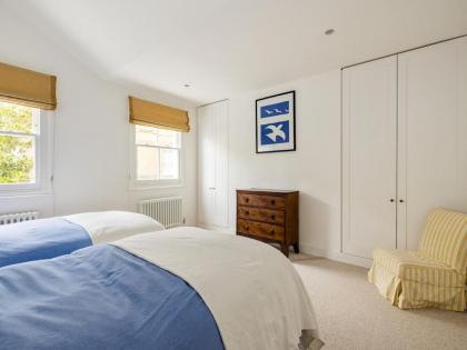 Pass the Keys Lovely 3 bedroom Mews House in Chelsea - image 18