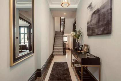 Luxurious & Central 3BD House - Chelsea - image 4