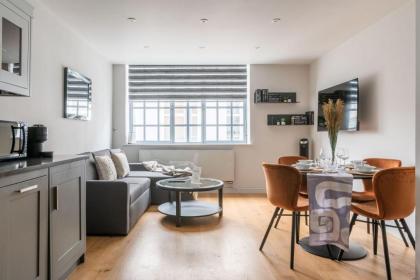 Chic 2BR Apartment in Stunning Farringdon London