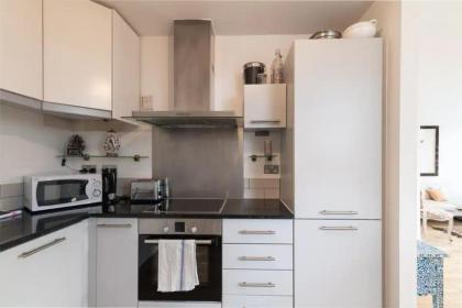 Beautiful Waterfront 1BD Flat - Bethnal Green - image 12