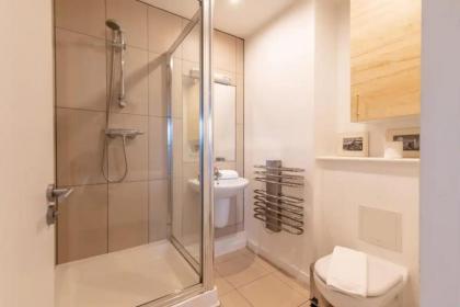 Beautiful Waterfront 1BD Flat - Bethnal Green - image 19