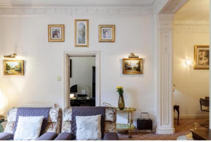 Large 3-Bed Apartment in London Kensington Gardens - image 9