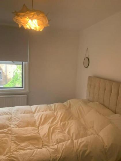 Welcoming 2BD Flat with Balcony - Maida Vale - image 16