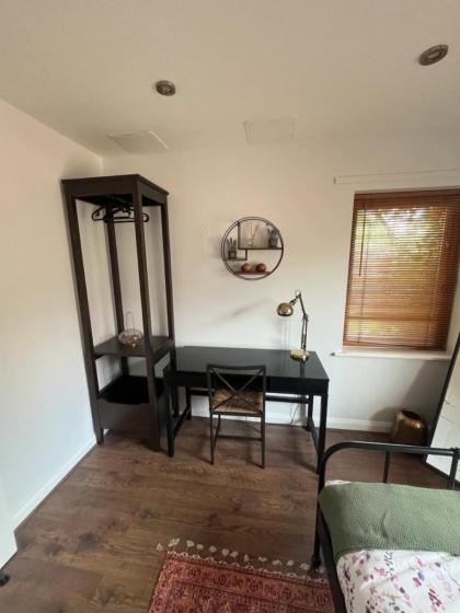 Inviting & Spacious 3BD Flat - Shadwell - image 14