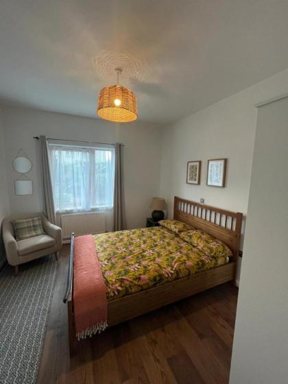 Inviting & Spacious 3BD Flat - Shadwell - image 7