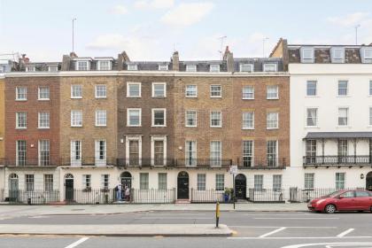 Light filled studio with view of Regents Park - image 7