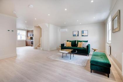 Marble Arch Suite 4-Hosted by Sweetstay London