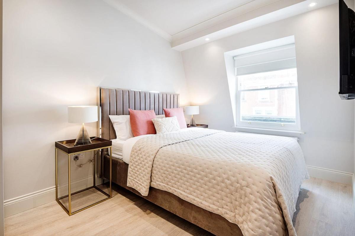 Marble Arch Suite 4-Hosted by Sweetstay - image 5